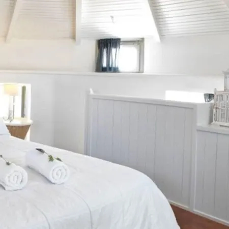 Feriehus Aera Milos Trypití