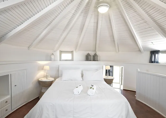 Aera Milos * Tripití