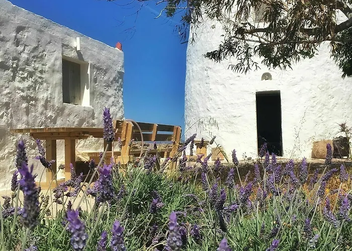 Aera Milos Сasa de vacaciones Tripití