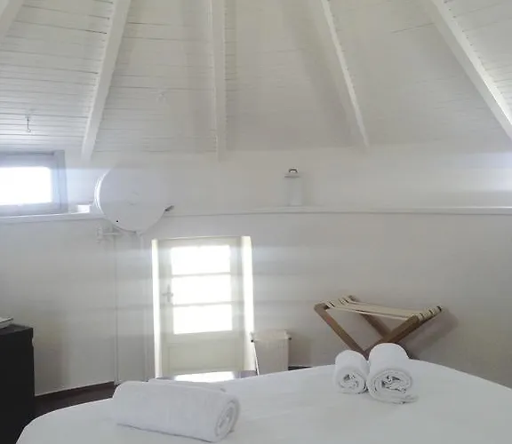 Aera Milos Semesterbostad Tripiti